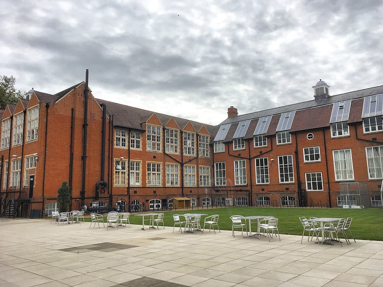 Anglia Ruskin University thumbnail 2
