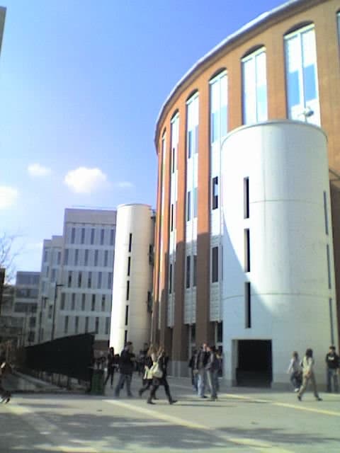 Bocconi University thumbnail 3