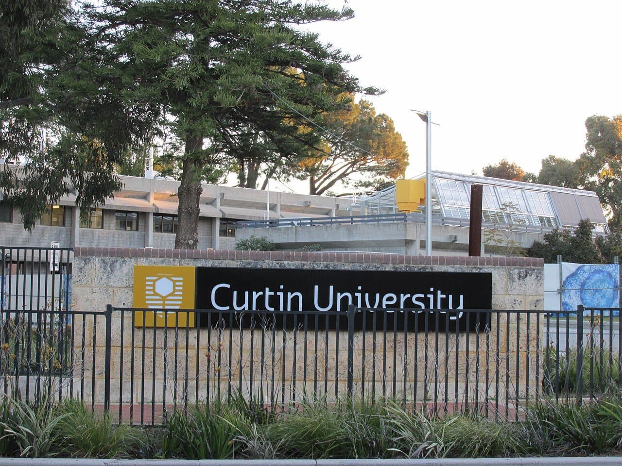 Curtin University thumbnail 2