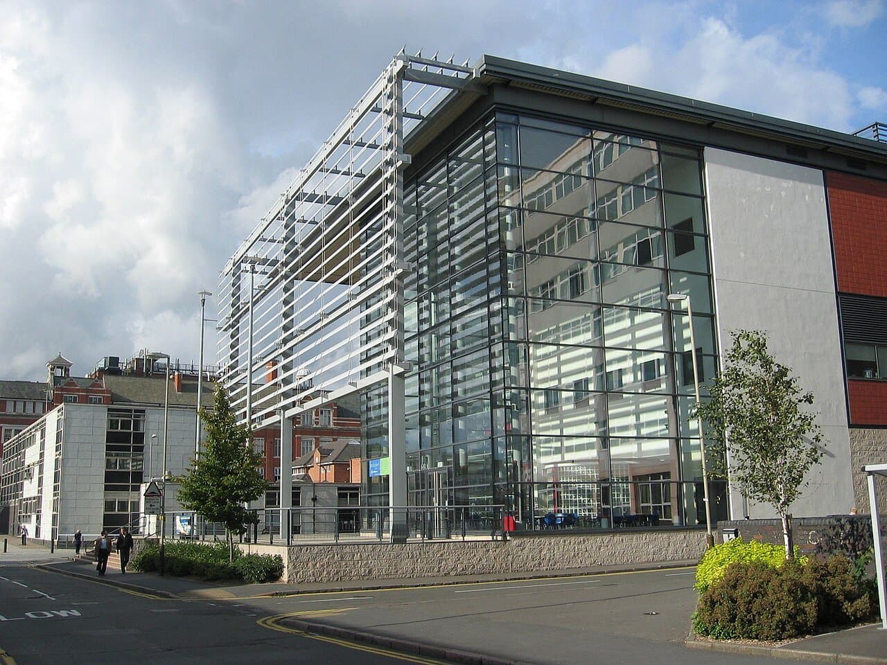 De Montfort University thumbnail 2
