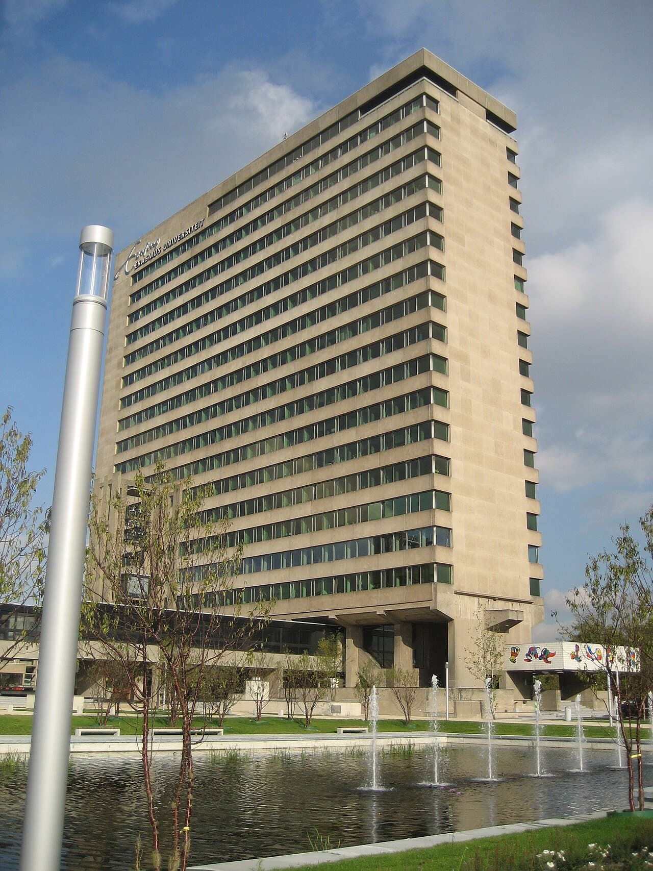 Erasmus University Rotterdam thumbnail 3