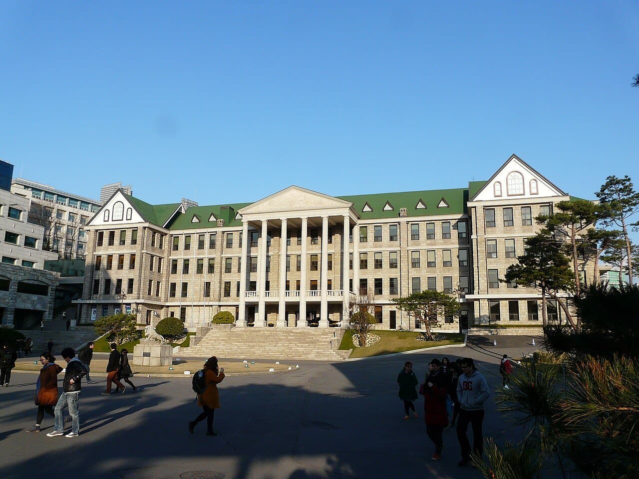 Hanyang University