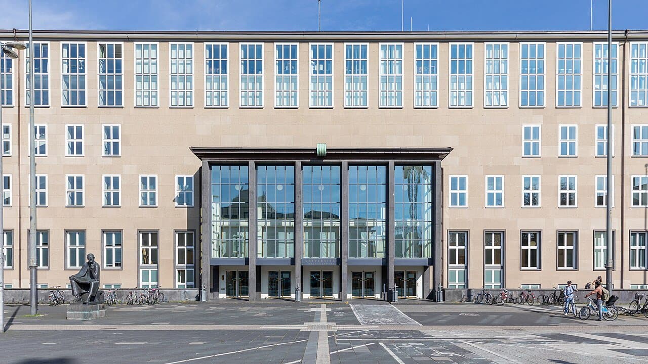 University of Cologne thumbnail 3