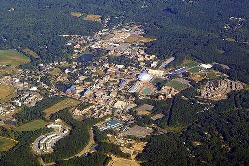 University of Connecticut thumbnail 3