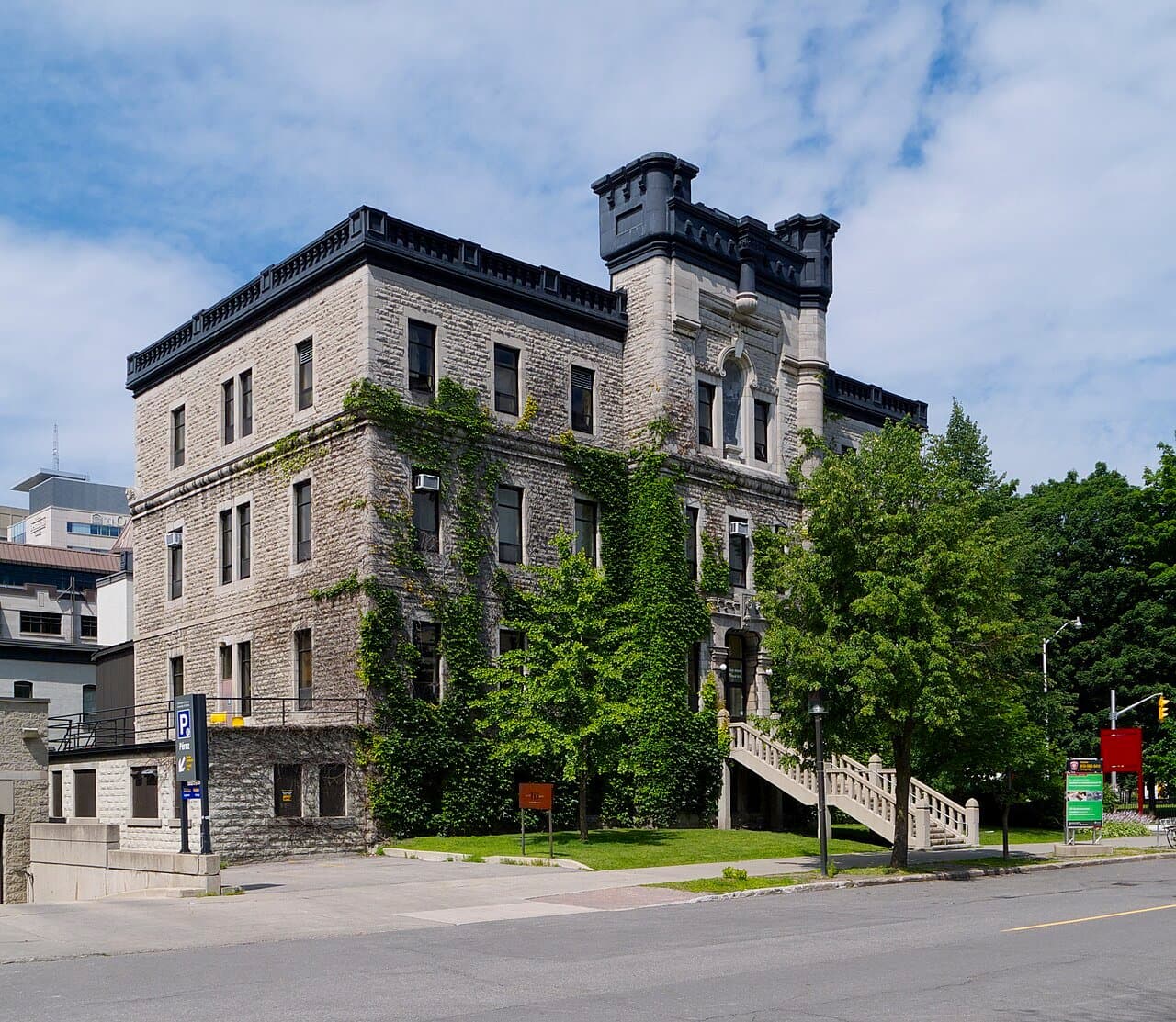 University of Ottawa thumbnail 2