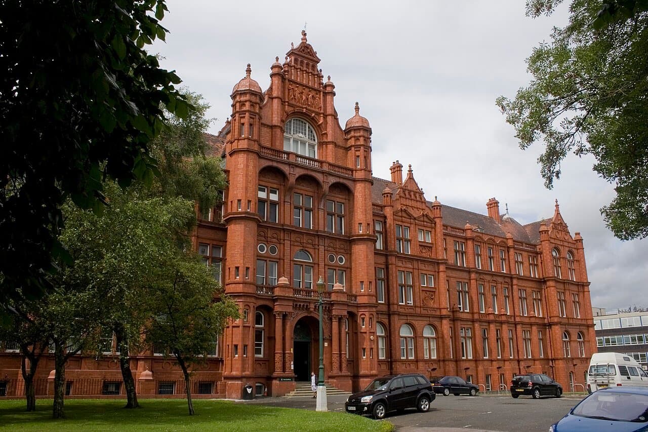 University of Salford thumbnail 2