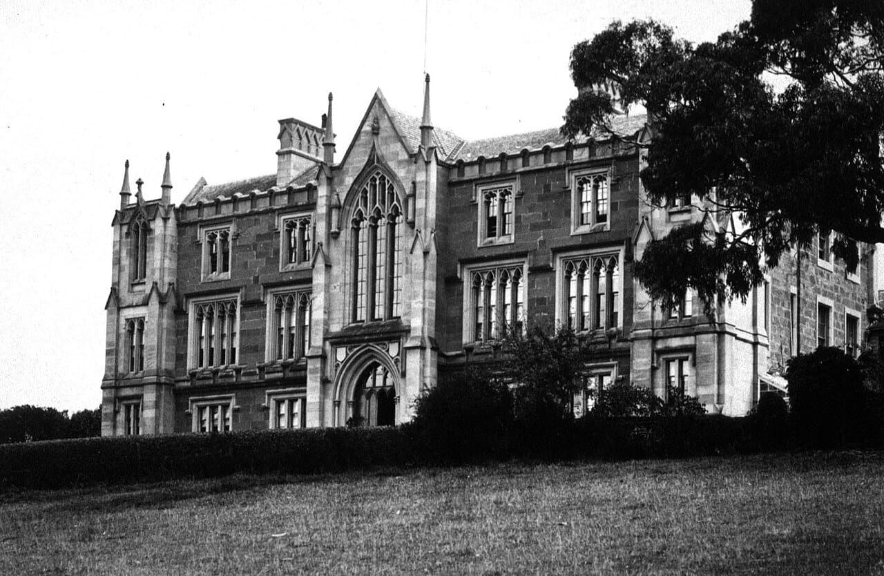 University of Tasmania — Academic Facilities & Quad