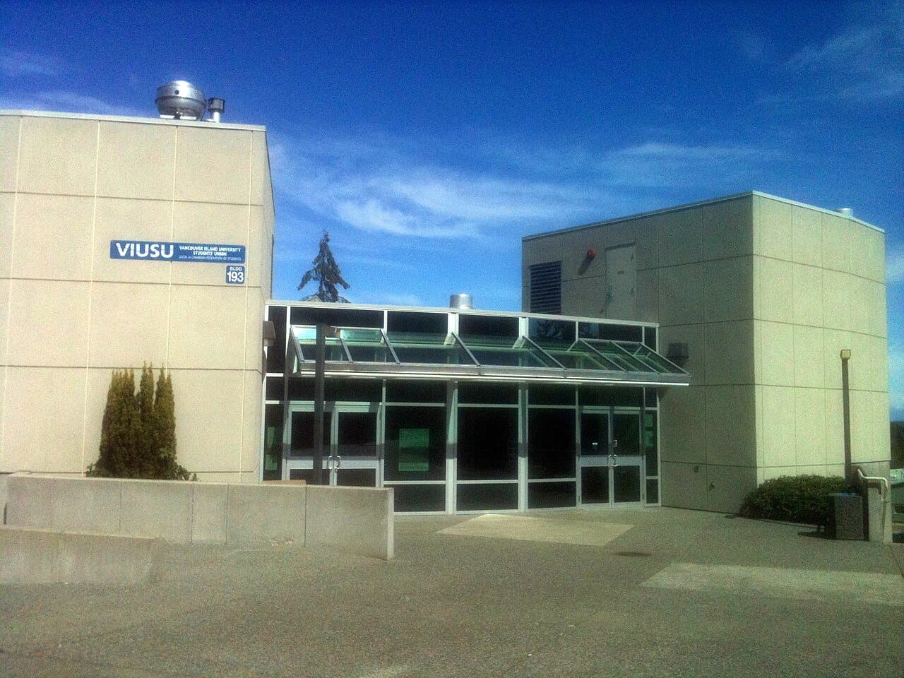 Vancouver Island University thumbnail 3